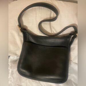 Vintage Coach legacy zip bag black, thick, leather brass hardware